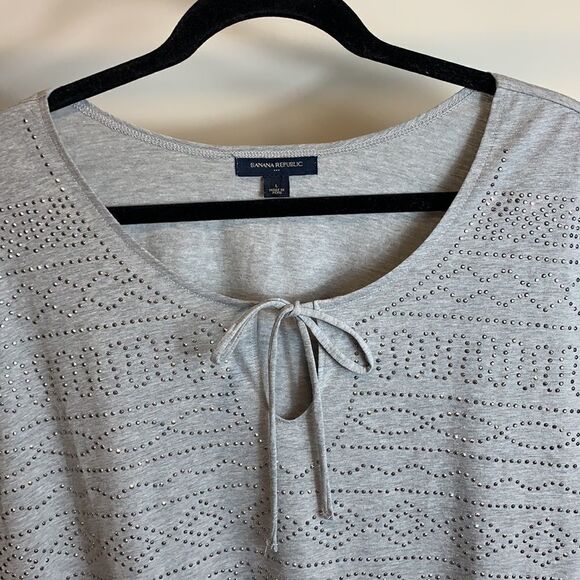 Banana Republic gray cotton blend beaded top size L - Picture 2 of 12